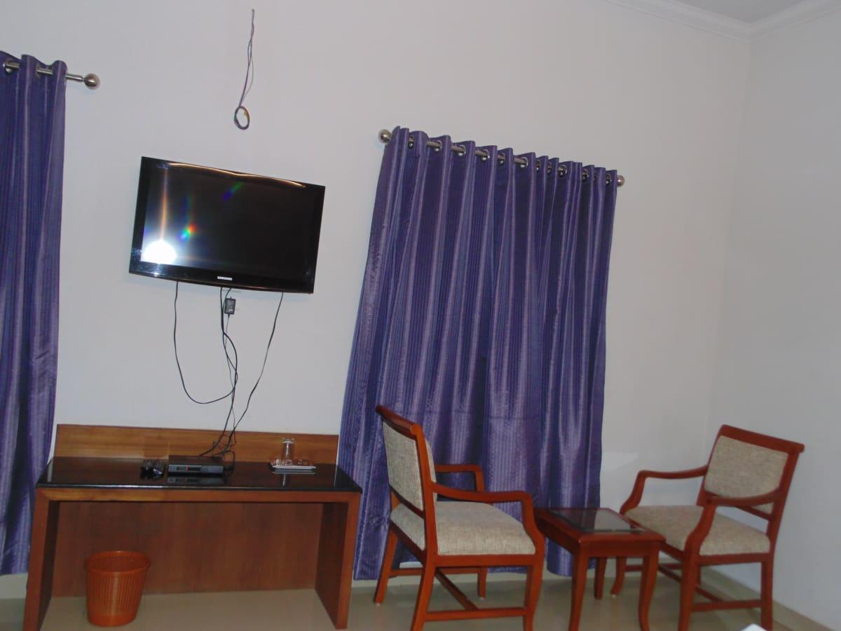 Premier House Hotel Thiruvananthapuram Exterior photo